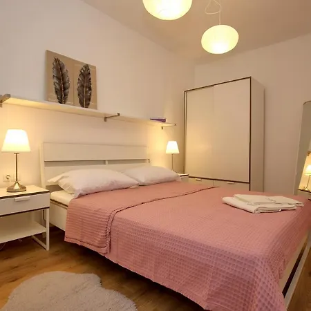 Apartament Ines Murter
