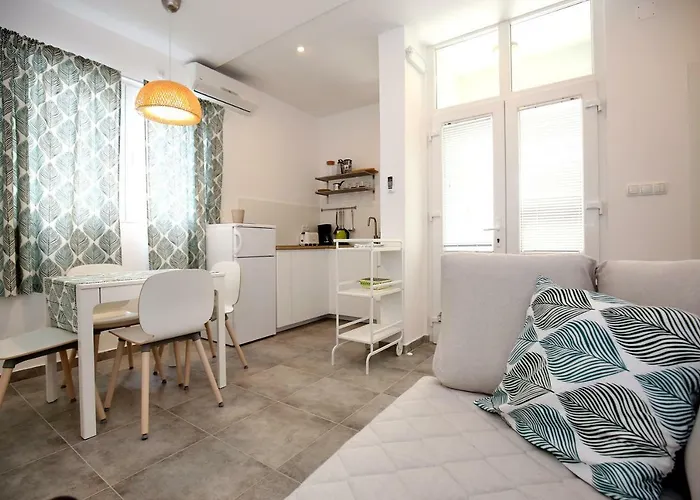 Ines Appartement Murter