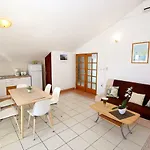 Ines Apartman Murter