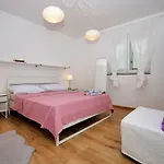 Ines Apartman Murter